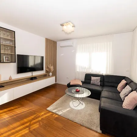 Apartment Matek